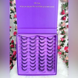 20 Pairs of 3D lashes I Lash Book | Mink Lashes I Faux Lashes | Dluxe Natural 06